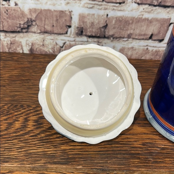 Vintage 1996 Ceramic Tomato Canister with Lid - Picture 3 of 7